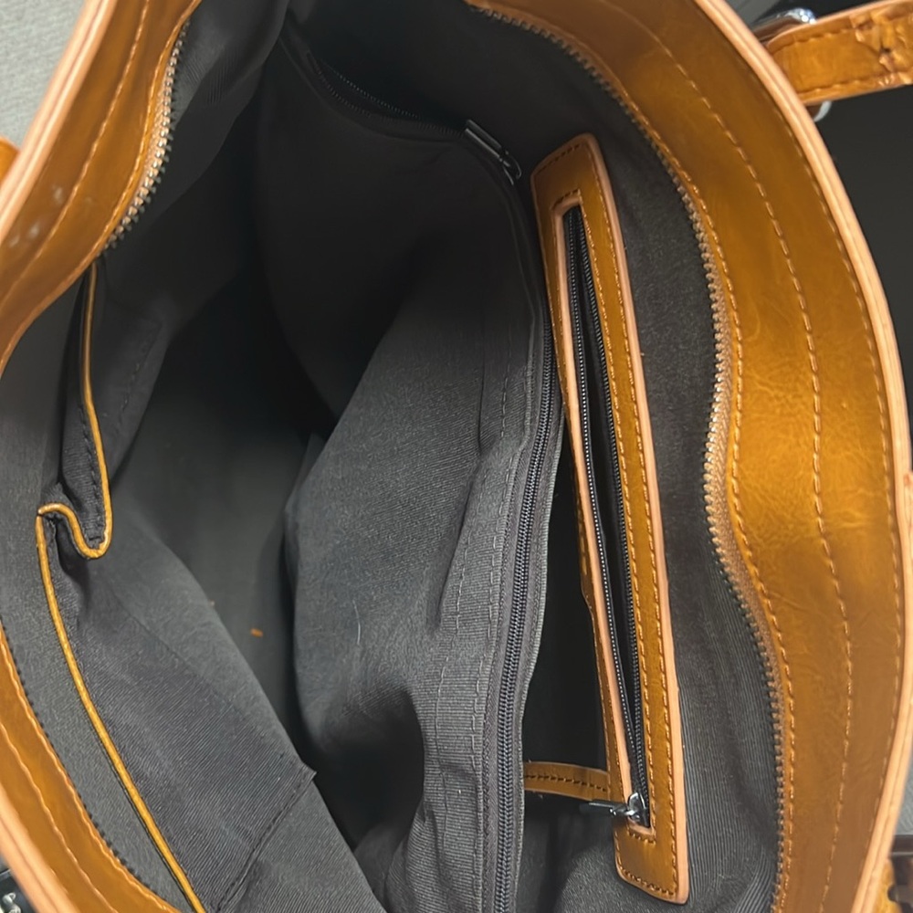 Kattee tote - Picture 3 of 5